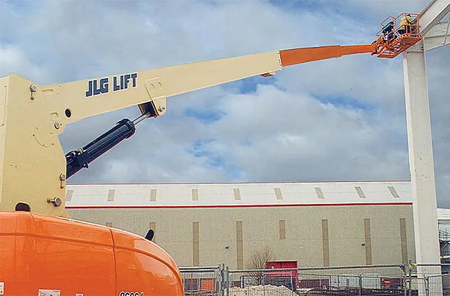 UNISEL | Najem in prodaja dvižnih košar in ploščadi